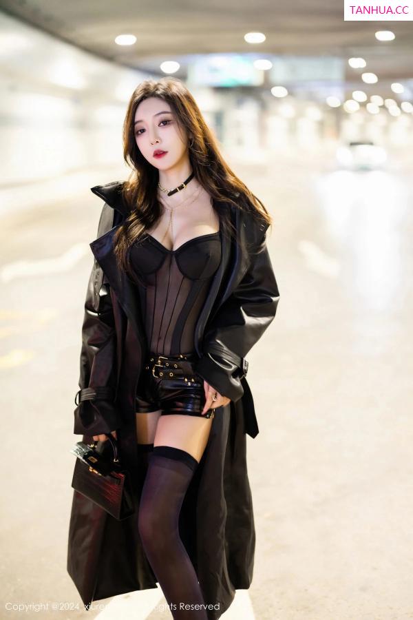 [XiuRen]高清写真图 2024.02.29 No.8158 王馨瑶yanni 黑丝美腿